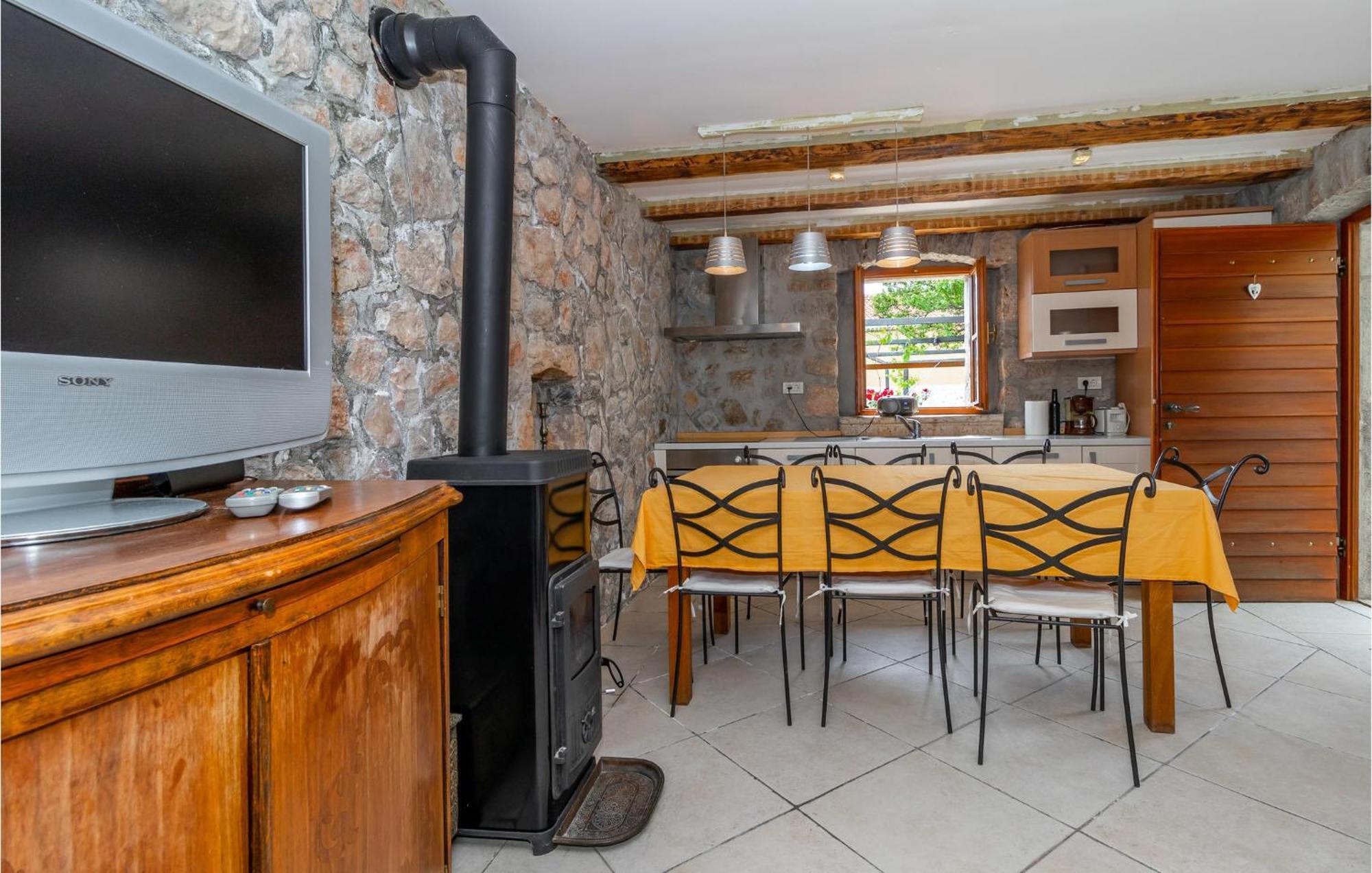Stunning Home In Bribir With Wifi Екстериор снимка
