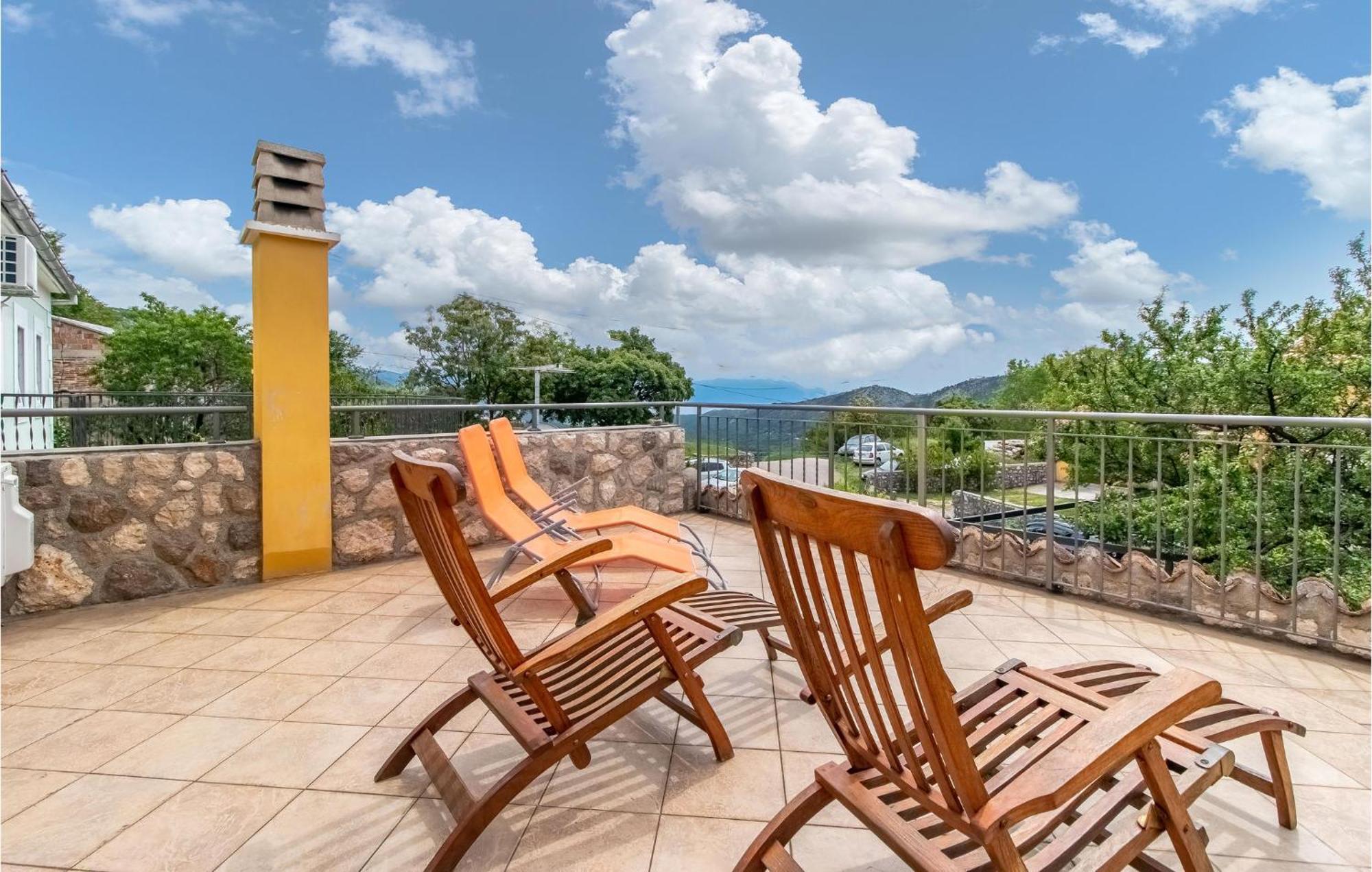 Stunning Home In Bribir With Wifi Екстериор снимка